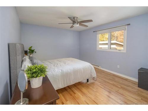 15 Lorne St, Fredericton, NB 