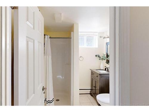 15 Lorne St, Fredericton, NB 