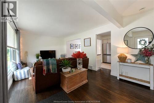 3939 Longfellow, Windsor, ON - Indoor