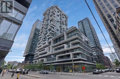 731 - 77 SHUTER STREET  Toronto, ON M5B 0B8