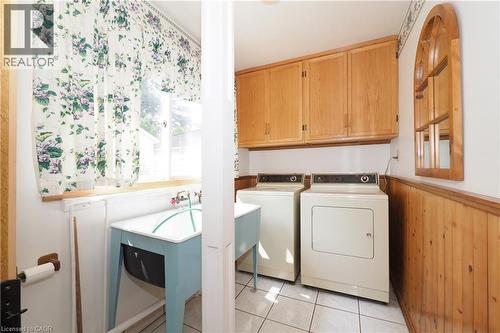 15 Gilmour Crescent, Kitchener, ON - Indoor Photo Showing Laundry Room