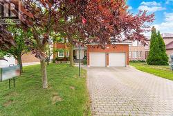 5640 TURNEY Drive  Mississauga, ON L5M 4Y9
