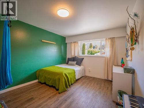 2277 Phillips Road, Powell River, BC - Indoor Photo Showing Bedroom