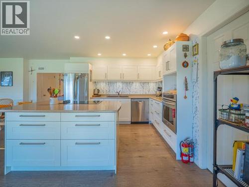 2277 Phillips Road, Powell River, BC - Indoor Photo Showing Kitchen With Upgraded Kitchen