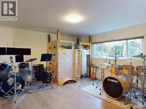 2277 Phillips Road, Powell River, BC - Indoor