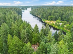 3293 McGuire Way Ladysmith, BC V9G 1C4
