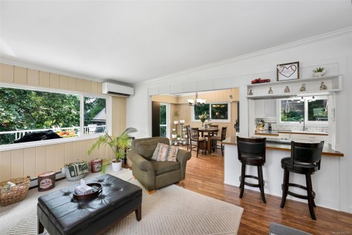 1080 Maple Bay Rd, Duncan, BC 