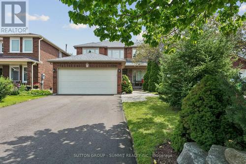 3176 Dovetail Mews, Mississauga, ON - Outdoor With Facade