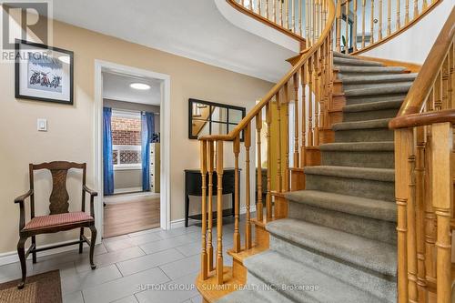 3176 Dovetail Mews, Mississauga, ON - Indoor Photo Showing Other Room