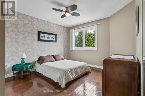 3176 Dovetail Mews, Mississauga, ON - Indoor Photo Showing Bedroom
