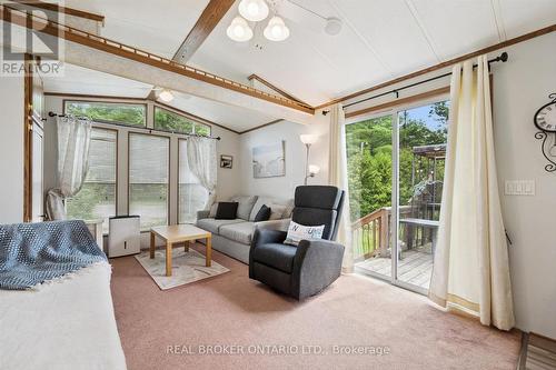 218 Beach Road, Centre Wellington, ON - Indoor