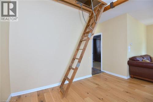 180 Province Street N, Hamilton, ON - Indoor Photo Showing Other Room