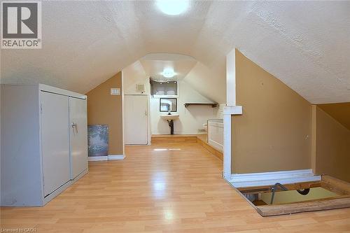 180 Province Street N, Hamilton, ON - Indoor Photo Showing Other Room