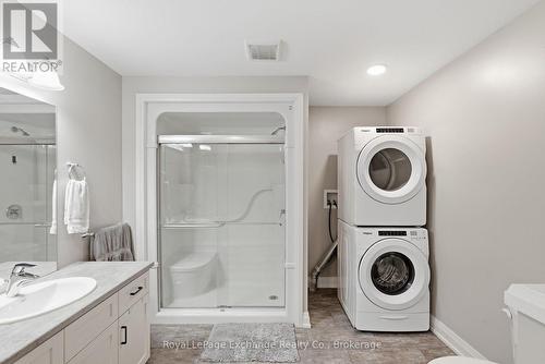 241 Eccles Avenue, West Grey, ON - Indoor Photo Showing Laundry Room