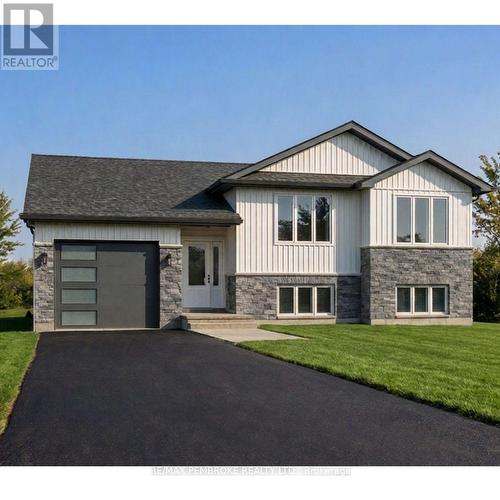 22 EDDY CRESCENT  Pembroke, ON K8A 0M1