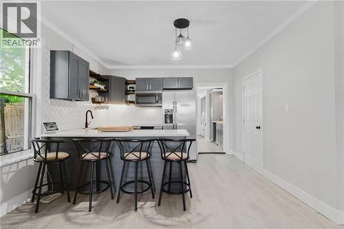 35 Shade Street, Cambridge, ON - Indoor Photo Showing Kitchen With Upgraded Kitchen
