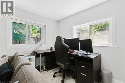 35 Shade Street, Cambridge, ON - Indoor Photo Showing Office