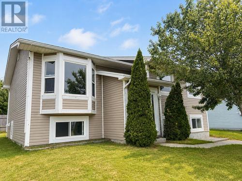 17 Harrington Drive  St. John's, NL A1E 5V7