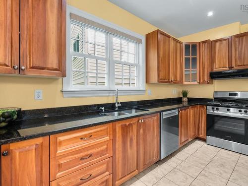 925 Winwick Road, Halifax, NS - Indoor Photo Showing Kitchen With Double Sink