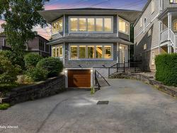 925 Winwick Road  Halifax, NS B3H 4L5