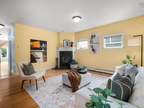 925 Winwick Road, Halifax, NS - Indoor Photo Showing Living Room With Fireplace