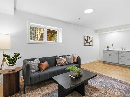 Pun-68B 170 Puncheon Way, Bedford, NS - Indoor Photo Showing Living Room