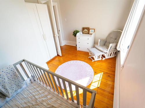42 Victoria Street, Amherst, NS - Indoor Photo Showing Bedroom