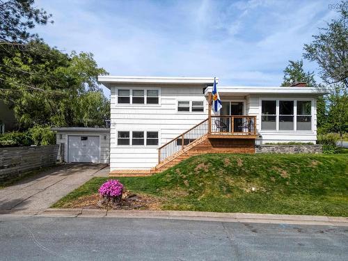 10 Clearview Crescent, Dartmouth, NS 