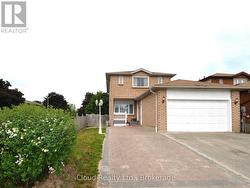 296 HICKLING TRAIL Barrie, ON L4M 5X9