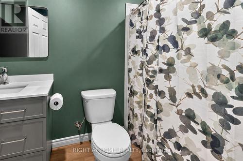2 Noble Lane, St. Thomas, ON - Indoor Photo Showing Bathroom