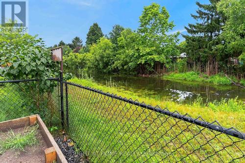 2 Noble Lane, St. Thomas, ON - Outdoor
