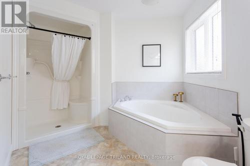 1 Acorn Trail, St. Thomas, ON - Indoor Photo Showing Bathroom
