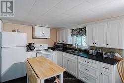 Newer cabinets & appliances - 