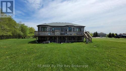 16 WALNUT DRIVE  Wasaga Beach, ON L9Z 0A9