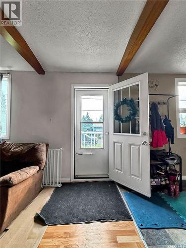 701 3Rd Avenue, Spy Hill, SK - Indoor Photo Showing Other Room