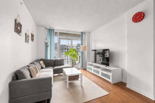 Living Room - 1002-4975 Rue Jean-Talon O., Montréal (Côte-Des-Neiges/Notre-Dame-De-Grâce), QC - Indoor Photo Showing Living Room