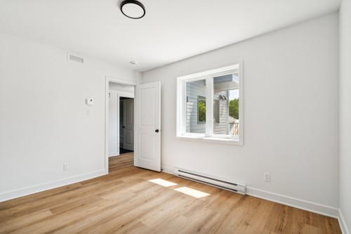 19 Rue Principale , Châteauguay, QC J6K 1E7 4