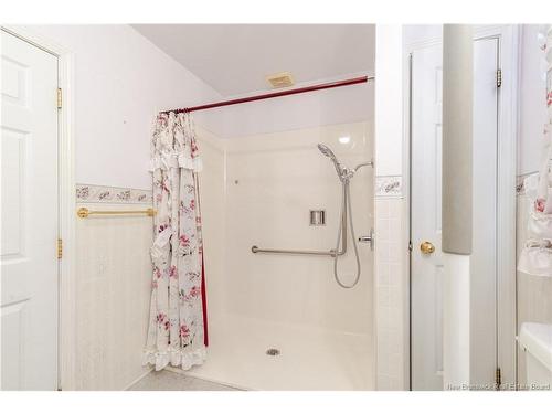 35 Coronation St, Fredericton, NB 