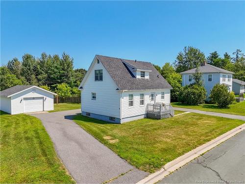 35 Coronation St, Fredericton, NB 