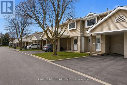 12 - 125 Sekura Crescent, Cambridge, ON - Outdoor With Facade