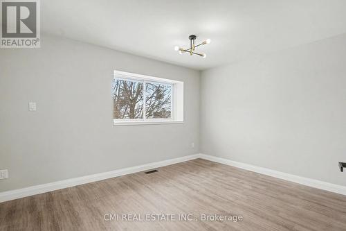 12 - 125 Sekura Crescent, Cambridge, ON - Indoor Photo Showing Other Room