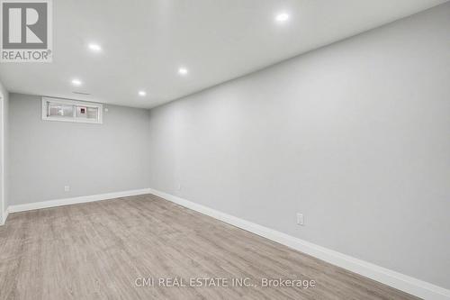 12 - 125 Sekura Crescent, Cambridge, ON - Indoor