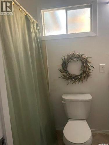 1408 6Th Avenue, Regina Beach, SK - Indoor Photo Showing Bathroom