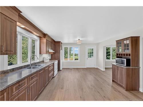 9 Bayview South Rd, Baie-Sainte-Anne, NB 