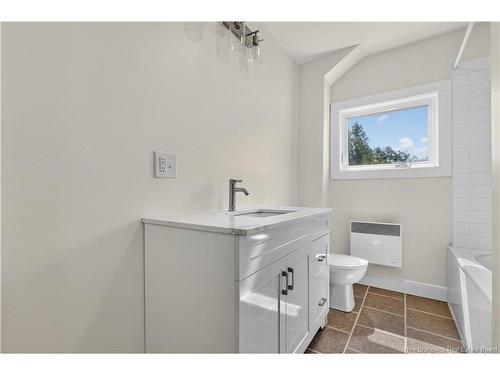 9 Bayview South Rd, Baie-Sainte-Anne, NB 