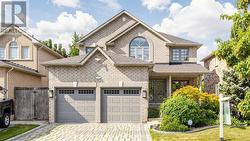 526 CUNNINGHAM DRIVE Vaughan, ON L6A 2H1