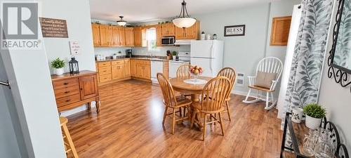 10 Bayview Lane, Lawn, NL - Indoor