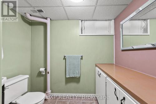 8800 Champlain Drive, Niagara Falls (Chippawa), ON - Indoor Photo Showing Bathroom