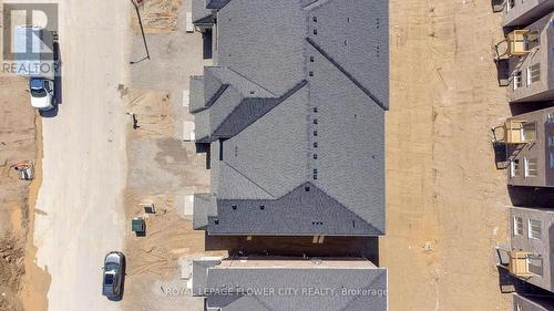 37 Gledhill Crescent, Cambridge, ON - Outdoor