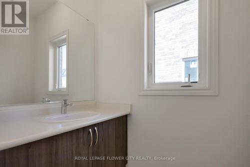 37 Gledhill Crescent, Cambridge, ON - Indoor Photo Showing Bathroom
